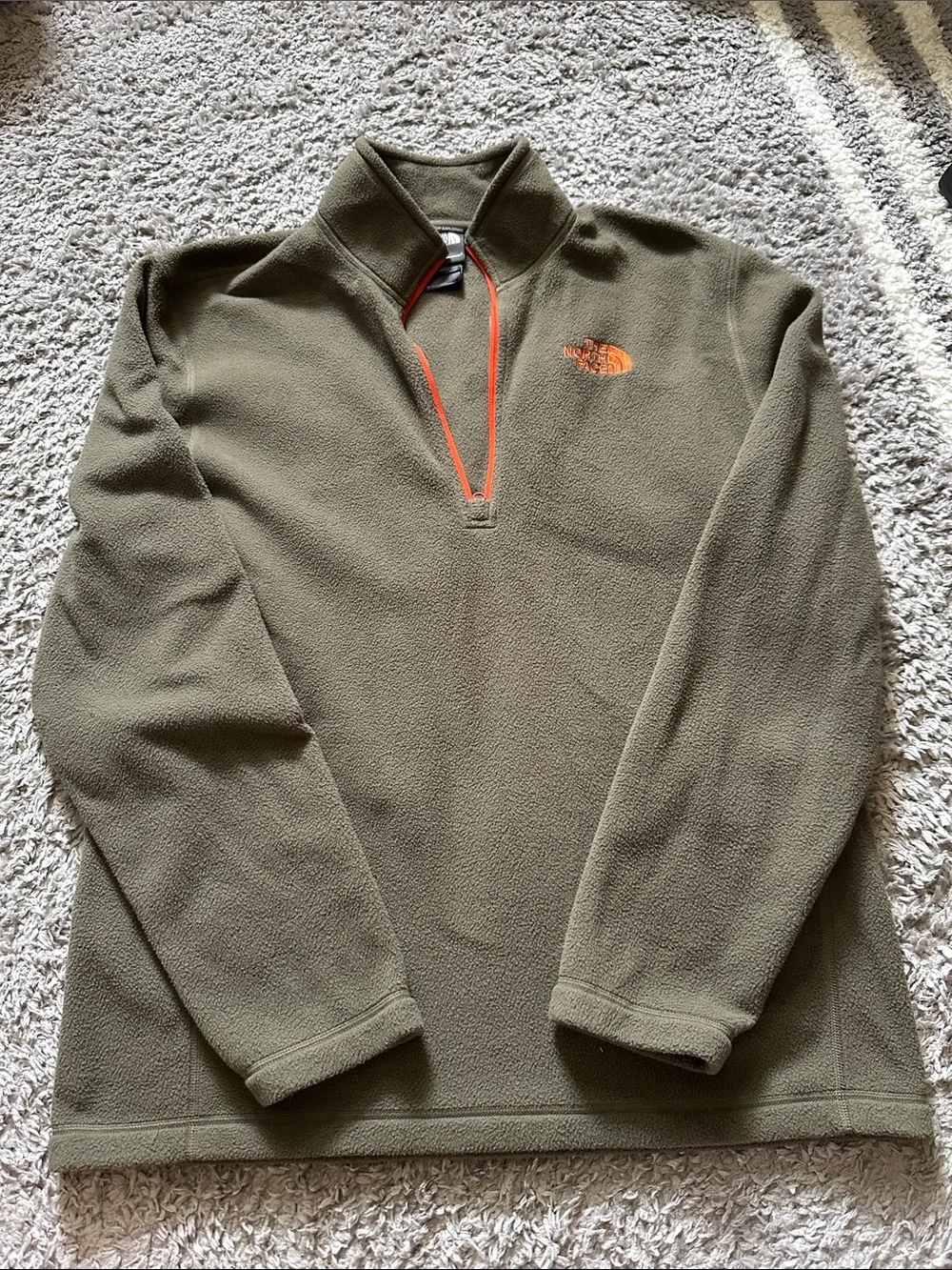 The North Face Olive Green Fleece Pullover Quarter-Zip men medium